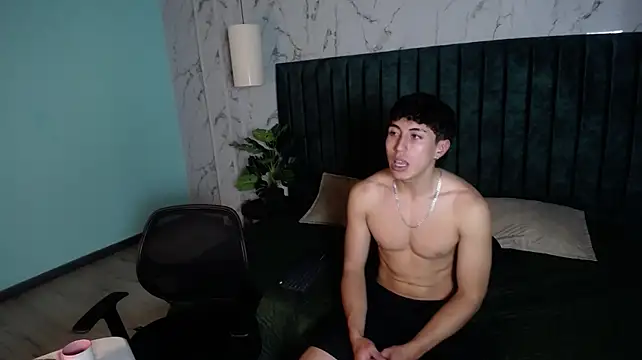 Gerard_evans_ Live XXX-Chat