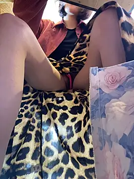 צ'אט XXX בשידור חי של littleqiu