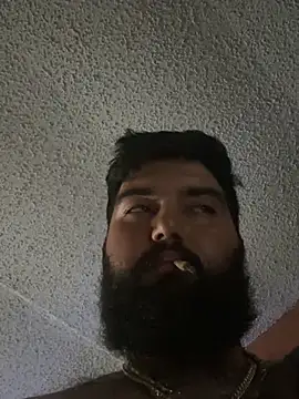 bigdickgio6923 élő XXX-chatje