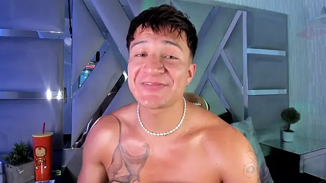 Chat XXX ao vivo de Hassbyd