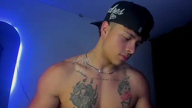 Dominic_Biker__ live XXX chat