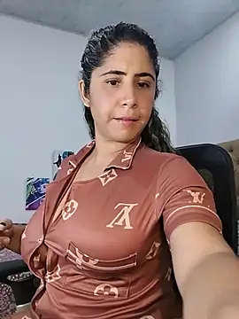 Lilith_30 Live XXX-Chat