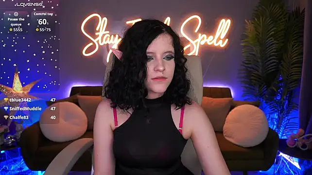 Curly_Cleo – Naživo XXX chat