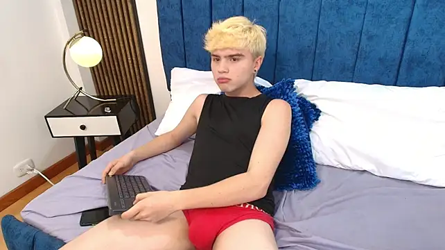 Ian_Stone's Live XXX Chat