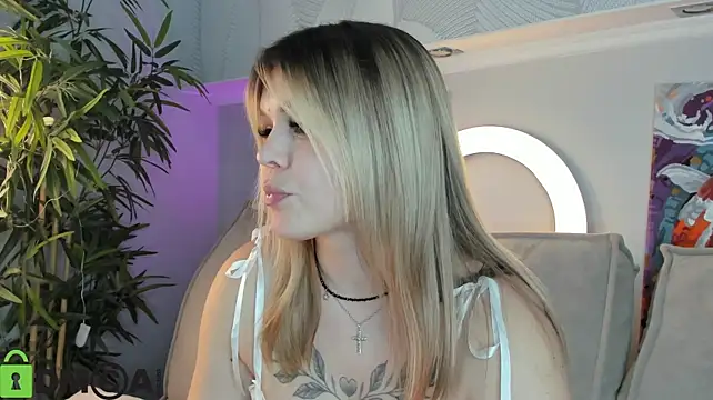 Chatroom XXX en direct de Jerry-Hall