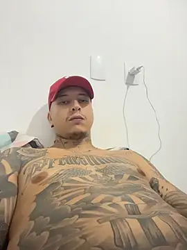 Chat +18 de Ttinho ao vivo