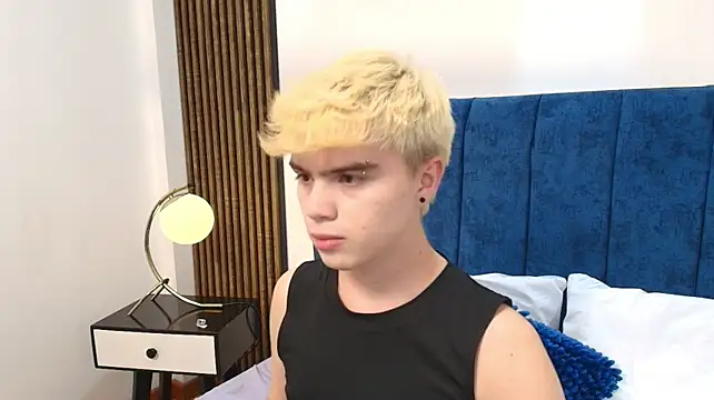 Ian_Stone Chat XXX in diretta
