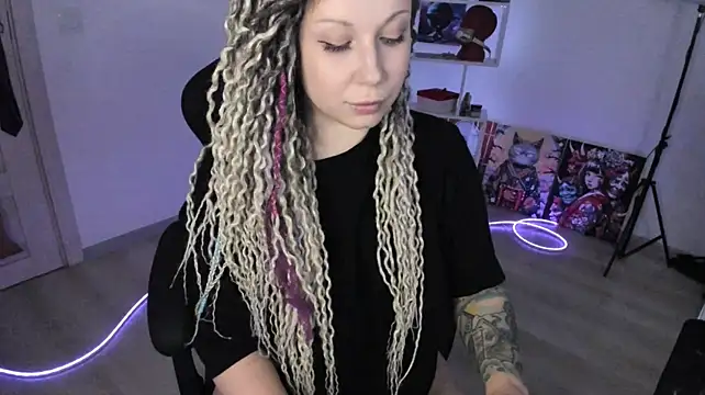 Chat +18 de HoneySallyMoore ao vivo