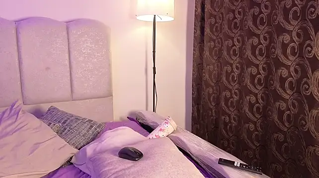 Živý XXX chat Katt_Moonn