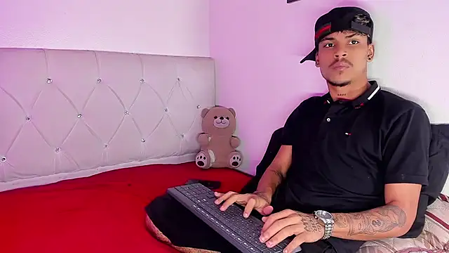 Angel_foxc13のライブXXXチャット