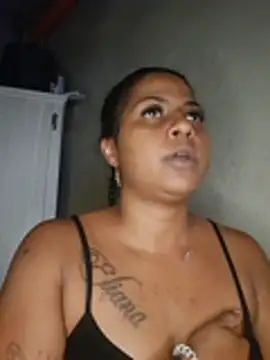 Živý XXX chat Giselabrunette25