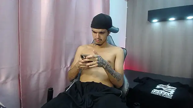 Tayson_Hot Live XXX-chat