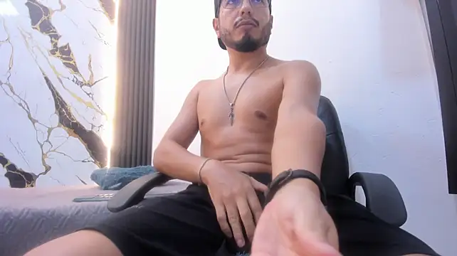 danthewolf Chat XXX live