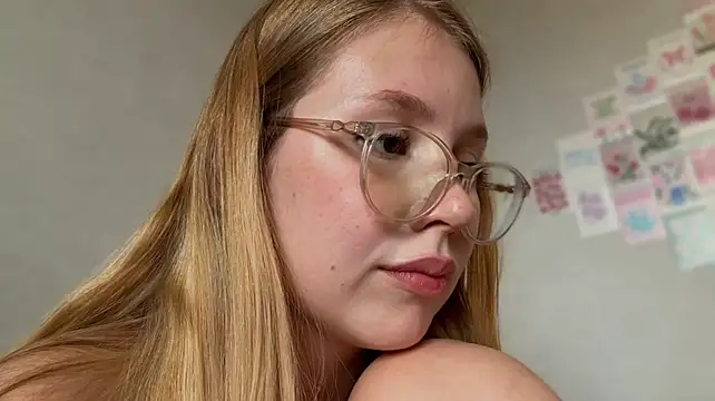 HoneyAudrey – Live XXX-chat