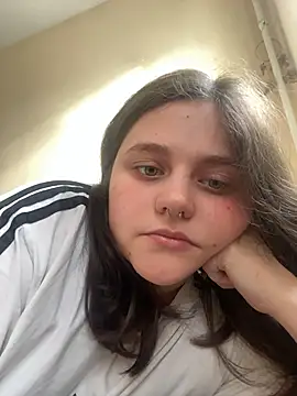 XXX chat uživo modela HotQueenDaphne