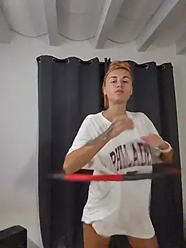 Živý XXX chat kylie_blck