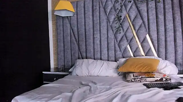 XXX chat uživo modela VelvetEros