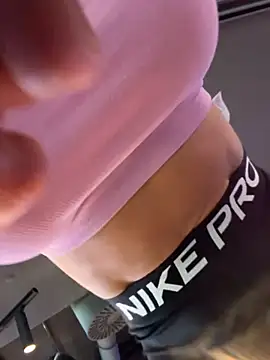 F3ckd0lllucy Webcam-Show