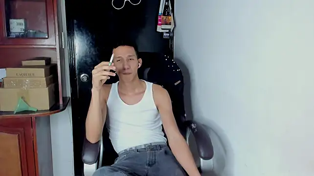 AlphaMarco élő XXX-chatje