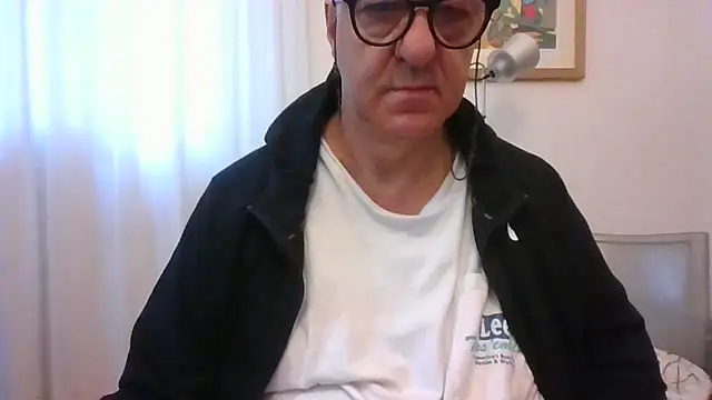 ANONIMO7735 Webcam Show