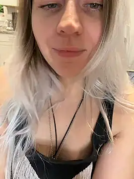ScarletsWeb élő XXX-chatje
