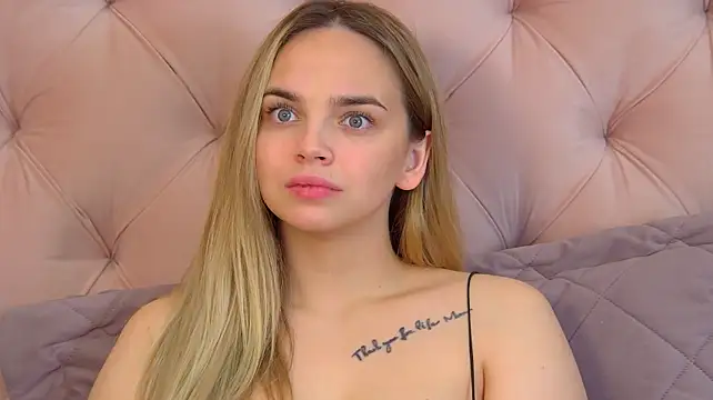 צ'אט XXX בשידור חי של AnitaVenture