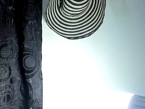 Živý XXX chat ladyyqueen_