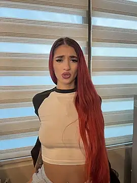 VixenRosse Chat XXX live