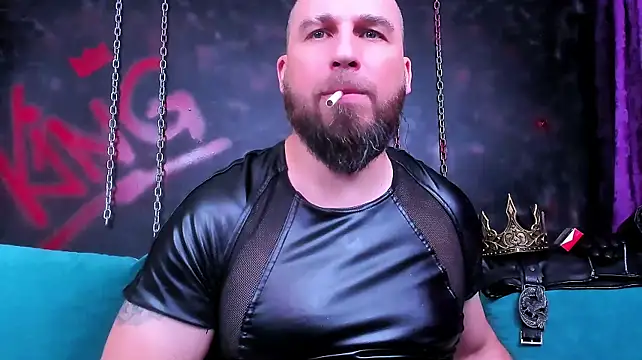 Czat XXX na żywo – ArmandoSteel4u