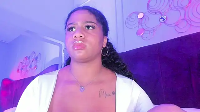 Chatroom XXX en direct de Sofi_Fox_