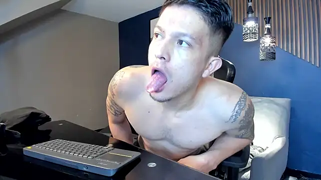 MaicolWatsonn Live XXX chat