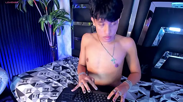 Онлайн чат XXX Lex_Sky