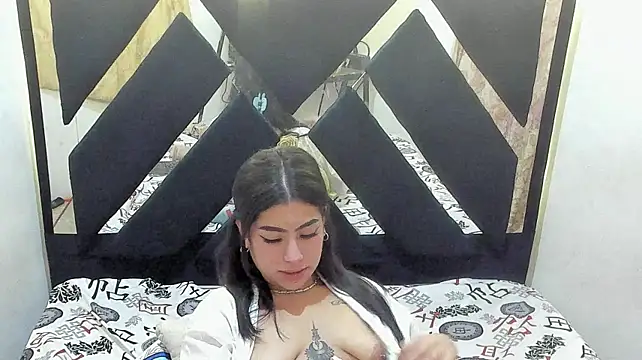 دردشة TrinityJames_ الجنسية المباشرة