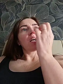 MilaMature XXX чат на живо
