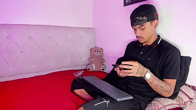 Angel_foxc13 Adlı Modelin Canlı XXX Sohbeti