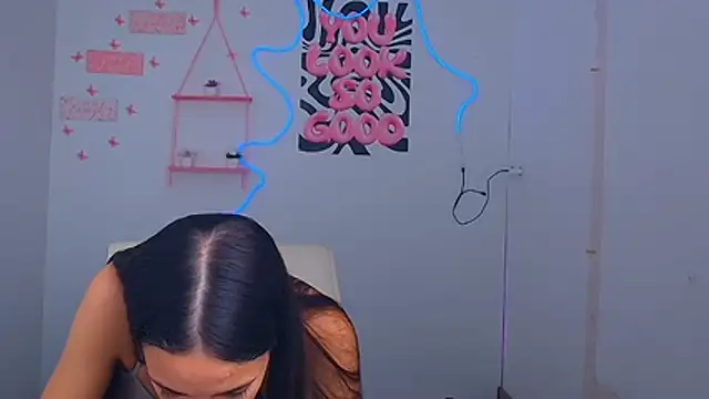 Chat +18 de Dana_Joy_ ao vivo
