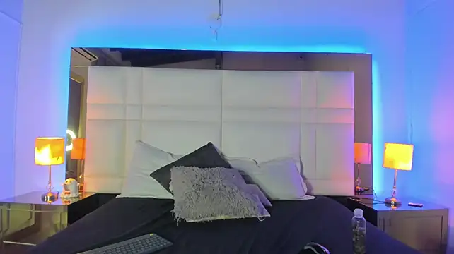 Brenda_ThompのライブXXXチャット