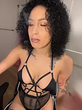 צ'אט XXX בשידור חי של FerrariFrench