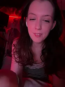 Lilactease XXX чат на живо