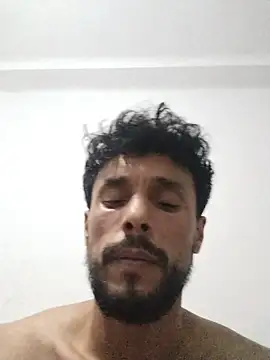 צ'אט XXX בשידור חי של Arabprinceofslv