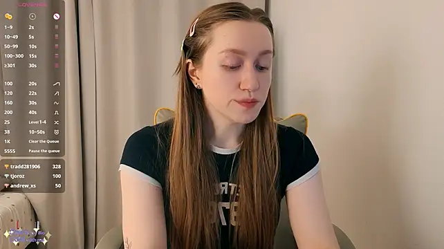 mowalova's Live XXX Chat