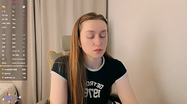 mowalova Live XXX-Chat
