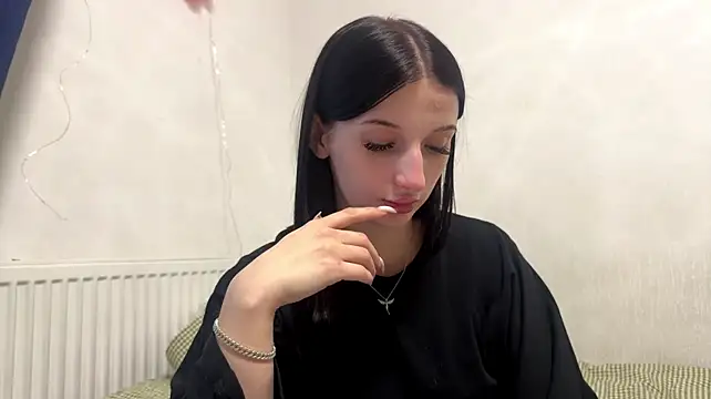 LalaSchwarting Adlı Modelin Canlı XXX Sohbeti