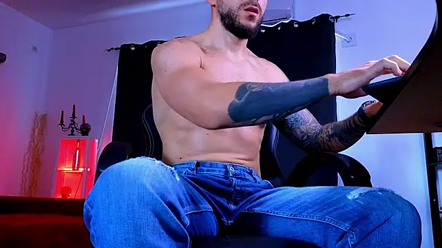 XXX chat uživo modela MightyAaron66