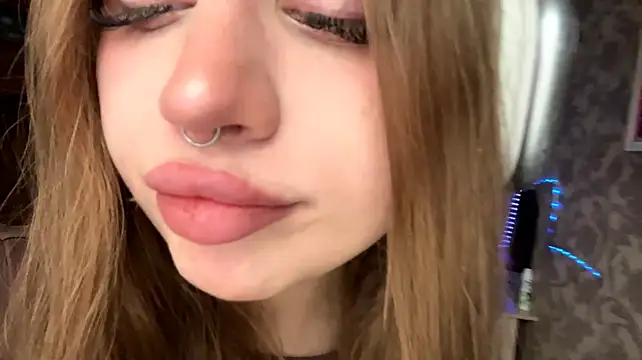 MyrtisBrighter Live XXX-Chat