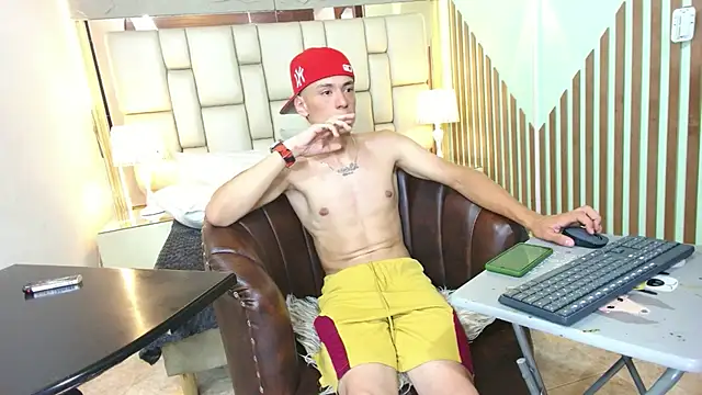 Fox420k Chat XXX in diretta