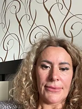 Tania201243 Live XXX-chat