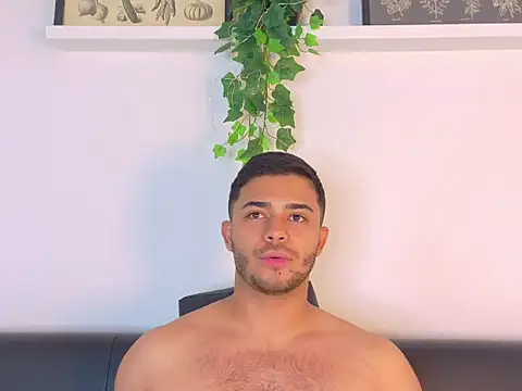 Chat XXX ao vivo de TylerWest_