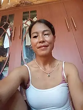 Lily-ly – Live XXX-chat