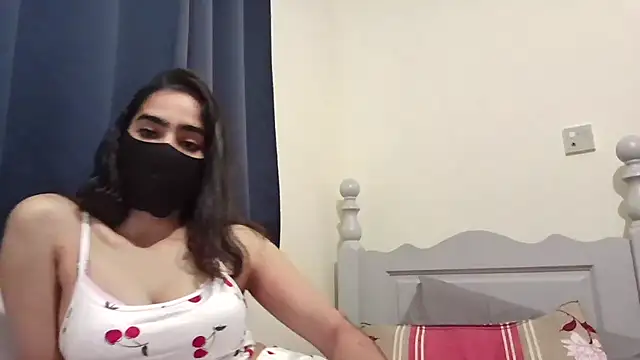 DesiSiren Chat XXX live